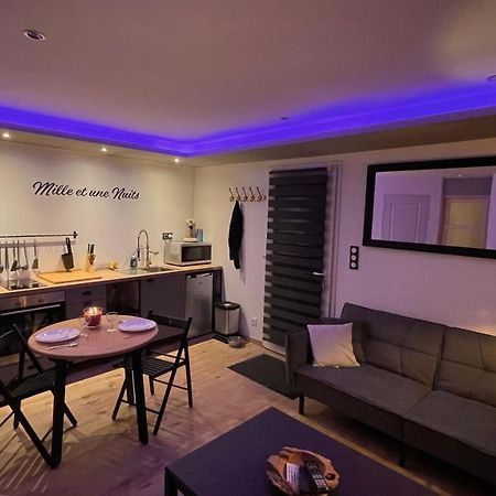 Mille Et Une Nuit, Appartement Classe 3 Etoiles En Rdc Avec Exterieur Et Parking Dole Exterior foto